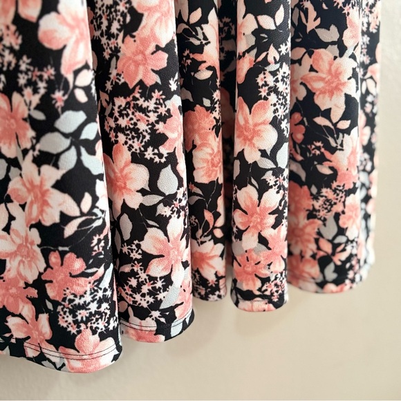 Black Flutter Sleeve A-Line Dress Pink Grey Floral & Deep V-Neck - Picture 9 of 16